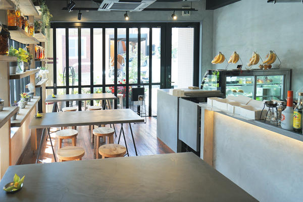 果実店canvas カフェ・パン屋・ケーキ屋の内装・外観画像