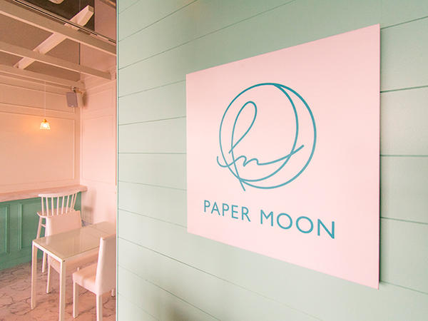 PAPER MOON