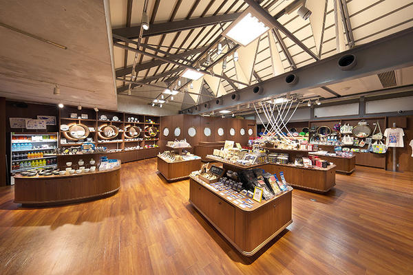 gift shop Navis