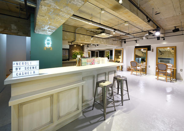 neroli by scene. 美容室の内装・外観画像