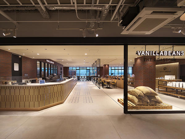 VANILLABEANS CAFE 新港 カフェの内装・外観画像