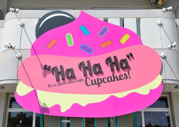 "HaHaHa" It's a sweet time with Cupcakes!