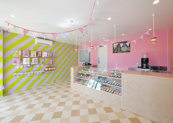"HaHaHa" It's a sweet time with Cupcakes!