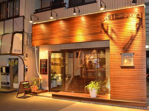 UNITED cafe カフェ・パン屋・ケーキ屋の内装・外観画像