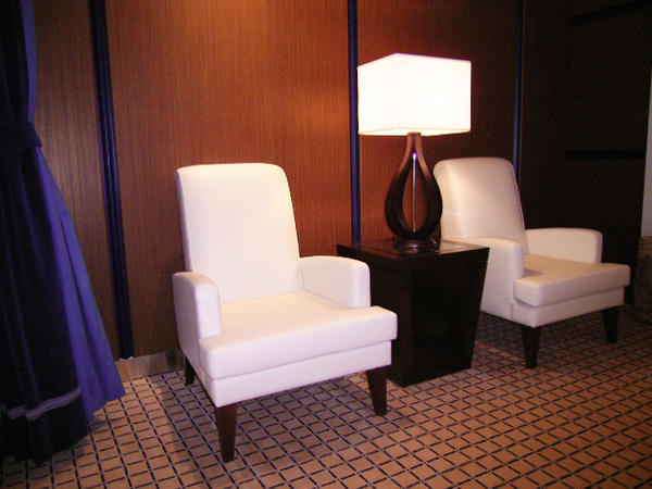 NOVOTEL札幌 ロビー - SUNSHOW -