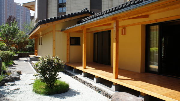 Edo Elegant