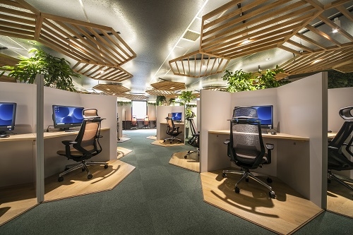 IT Office (一部上場企業)