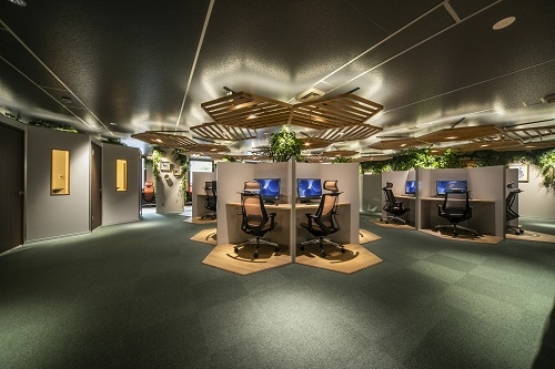 IT Office (一部上場企業)