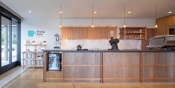 Stong Café Powered by REC COFFEE スペシャルティコーヒー専門店の内装・外観画像