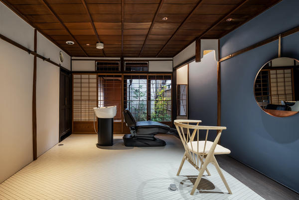 common. カフェ・パン屋・ケーキ屋の内装・外観画像