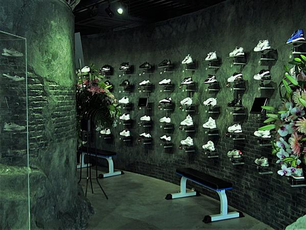 UNDER ARMOUR CLAB HOUSE OSAKA HORIE