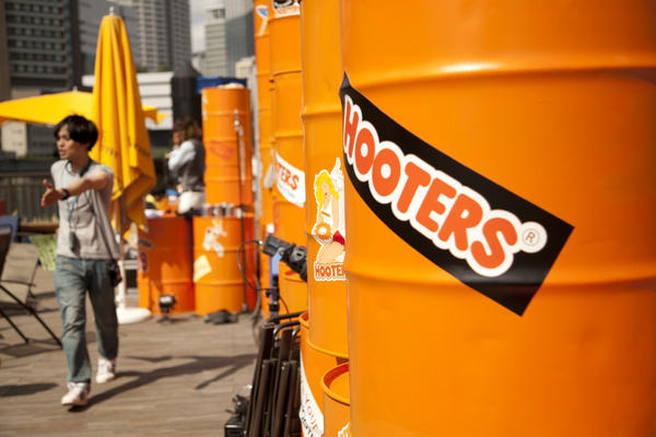 HOOTERS nakanoshima banks