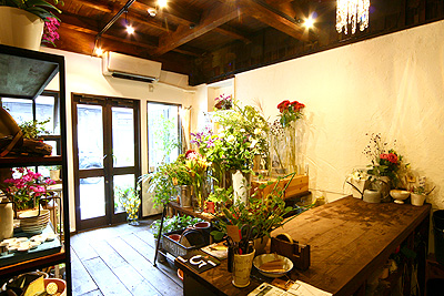 Treetree 花屋 地下鉄谷町線 谷町6丁目駅 店舗デザイン Com Treetree 花屋 地下鉄谷町線 谷町6丁目駅 店舗デザイン Com