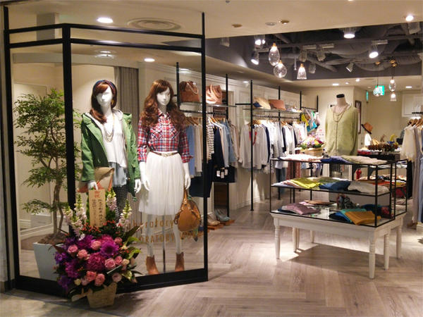 Laboratory Work Hep Five店 ｊｒ梅田駅 店舗デザイン Com