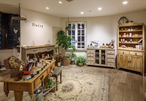 Daisy ヘアーサロン 津田沼 店舗デザイン Com