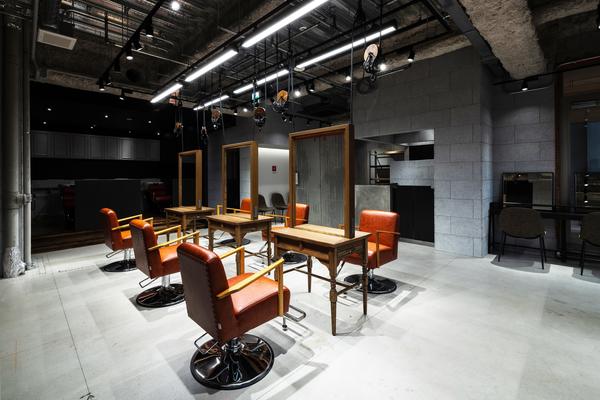 Lipps 銀座並木通り 美容室 銀座 店舗デザイン Com