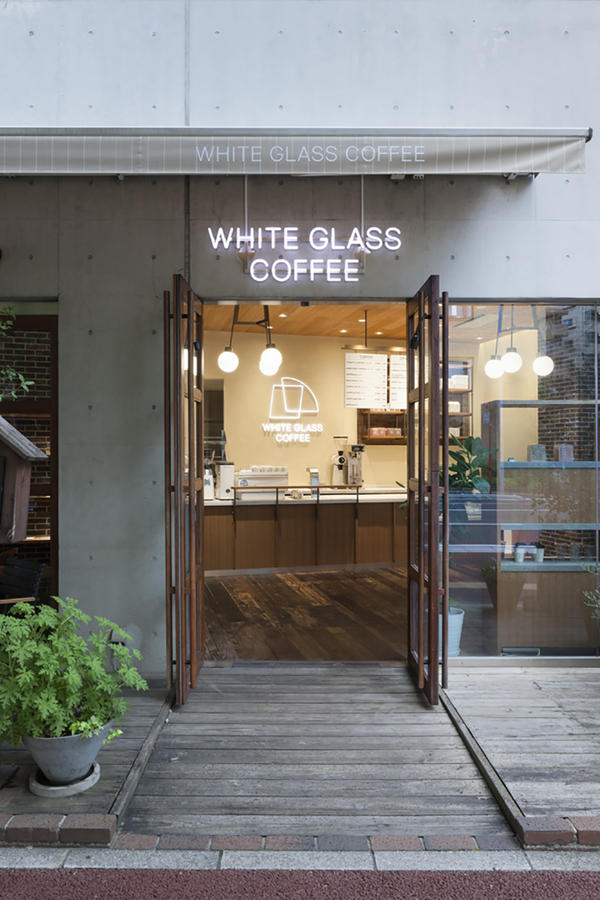 WHITE GLASS COFFEE FUKUOKA