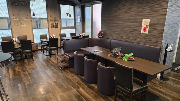 Cafe＆Pool Bar  Contact