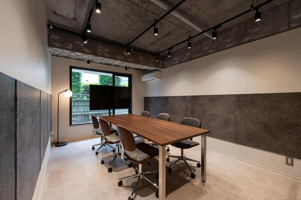 EIGHT’s office
