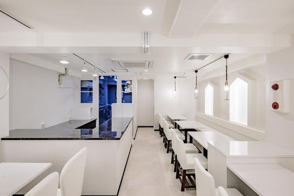 和SHAGHF CAFE