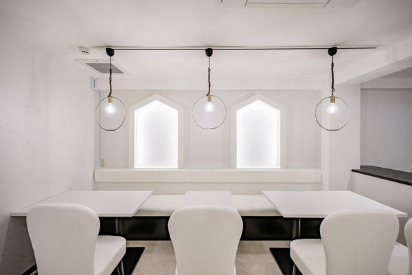 和SHAGHF CAFE