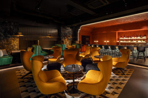 SHESHA LOUNGE OPEQUE AKASAKA バーの内装・外観画像
