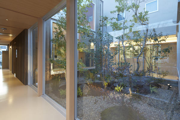 TAKAYA DENTAL CLINIC 