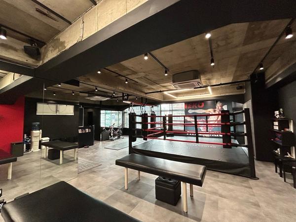 SSS STRETCH FITNESS CENTER西新宿
