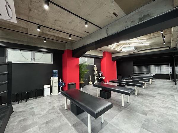 SSS STRETCH FITNESS CENTER西新宿
