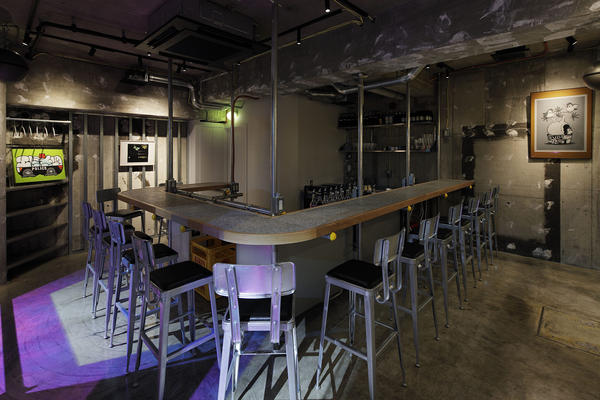 Gallery Bar 余〼白