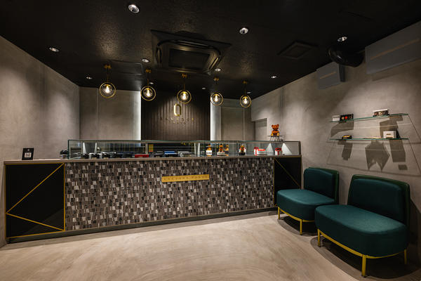LOUNGE TOKYO