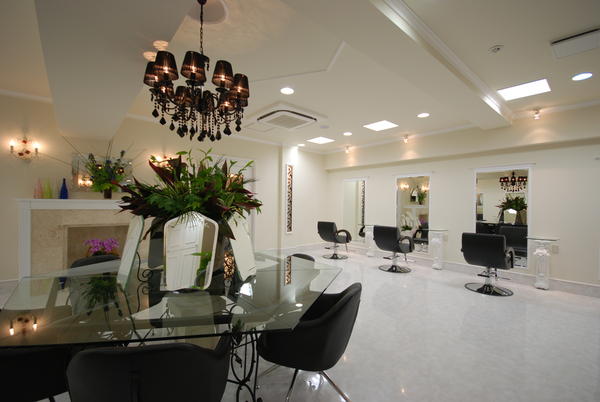 サロンドウィズ本八幡