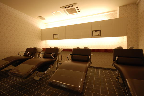 サロンドウィズ本八幡