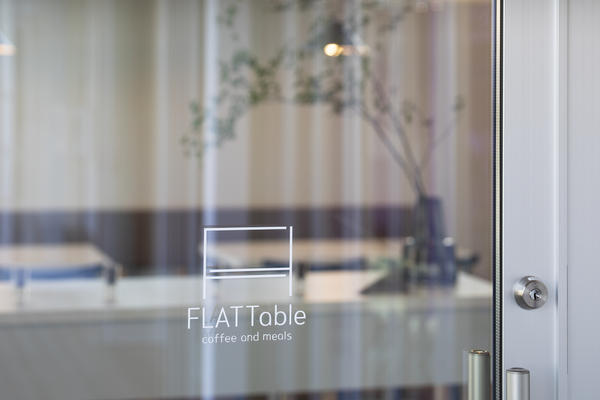FLATTable coffee & meals