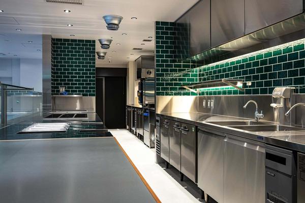 CRISP SALAD WORKS 日比谷国際ビル店