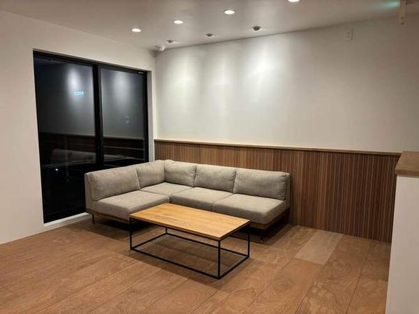 DiningBar & Cafe LiL 