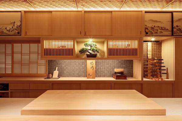 鮨　三國 鮨屋の内装・外観画像