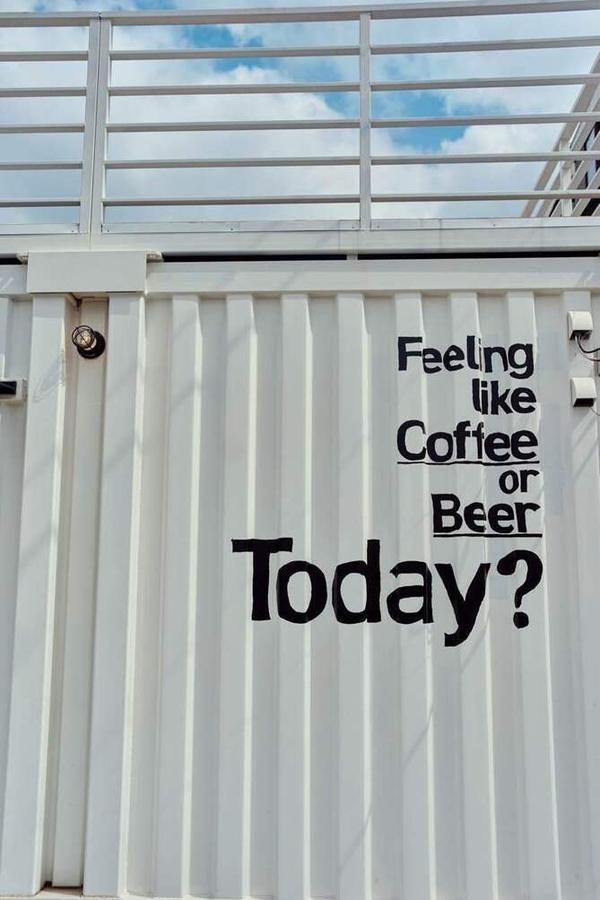 DiningBar & Cafe LiL 