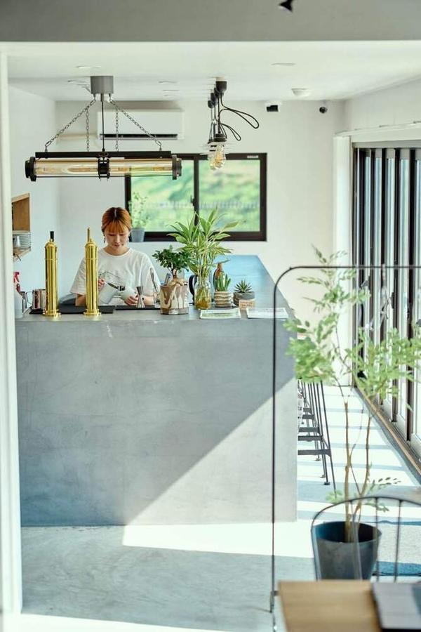 DiningBar & Cafe LiL 