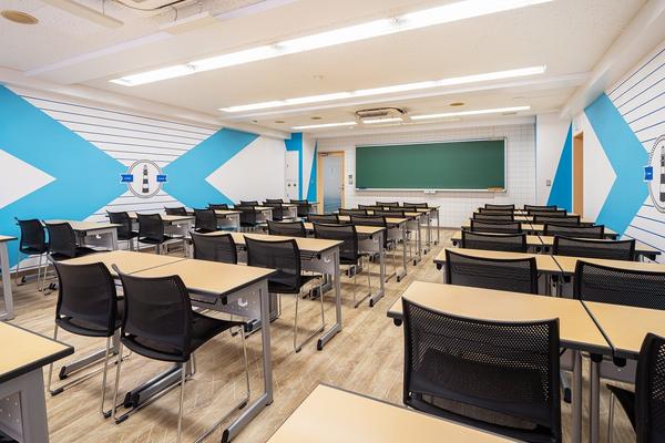 大原学園横浜４号館