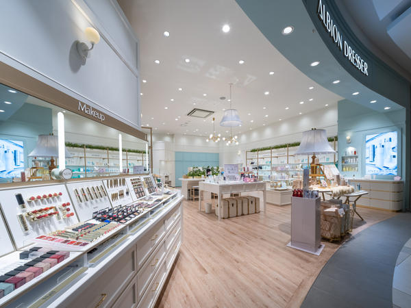 ALBION DRESSER 沖縄店