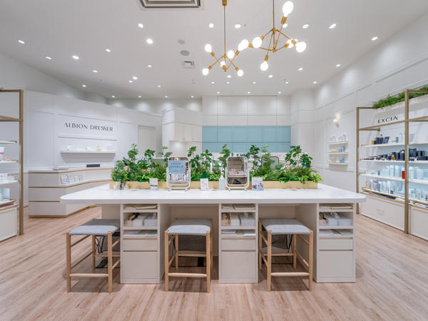 ALBION DRESSER 沖縄店