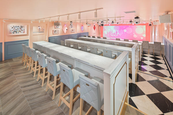 あっとほぉーむカフェ 名古屋大須本店3F