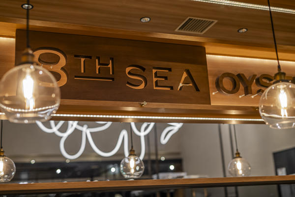 8TH SEA OYSTER Bar 渋谷ヒカリエ店