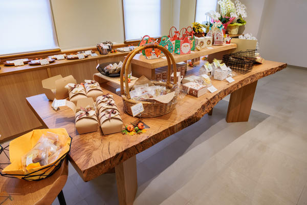 しあわせのお菓子屋きいろ