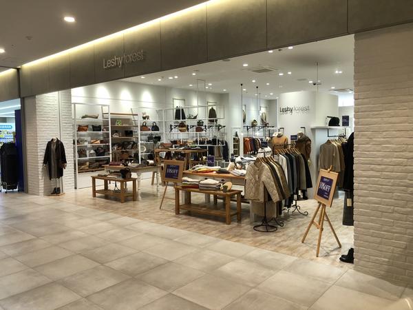 Leshyforest大和高田 アパレルの内装・外観画像