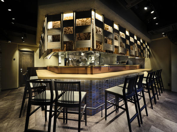  炭火とワイン 京都駅前店 はなれ 