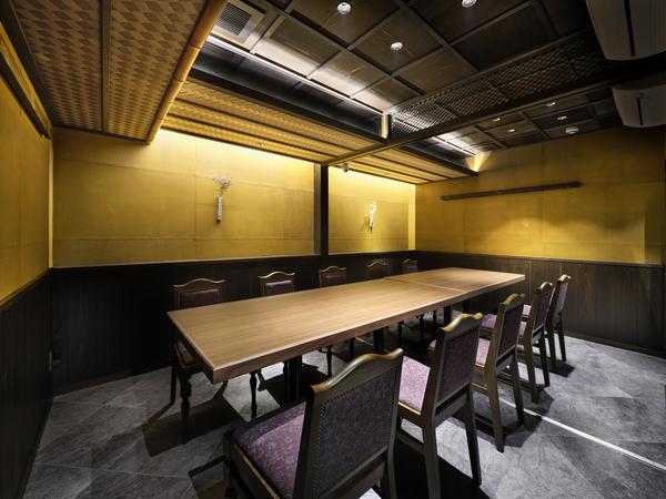  炭火とワイン 京都駅前店 はなれ 