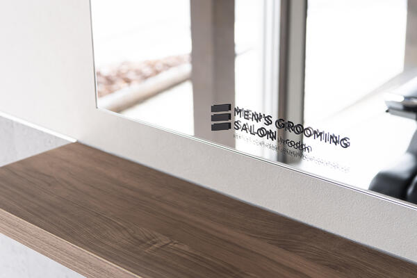 MEN’S GROOMING SALON by rodan