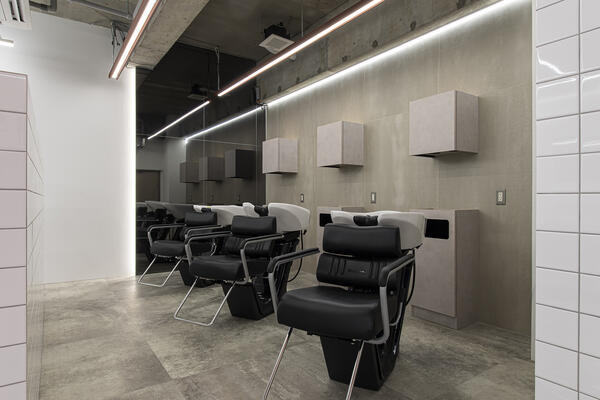 EIGHT MEN 那覇新都心